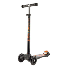 Самокат MICRO серии "MAXI DELUXE" - ЧЕРНЫЙ (до 50 KG, 3-х колесный)