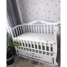 Кроватка детская ВС "ЛОТОС" ящик, шарнир-подшипник с откидной боковиной (белый) патина серебро