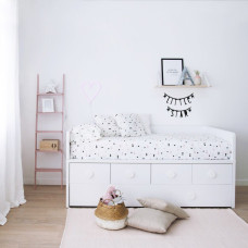 Детская одноярусная кроватка с ящиками внизу