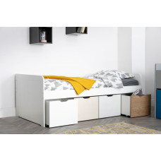 Детская одноярусная кроватка с вместительными ящиками