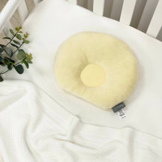 Подушка анатомическая велюр молочный