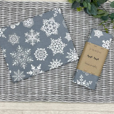 Пеленка бязь Снежинки белые на сером 78х100